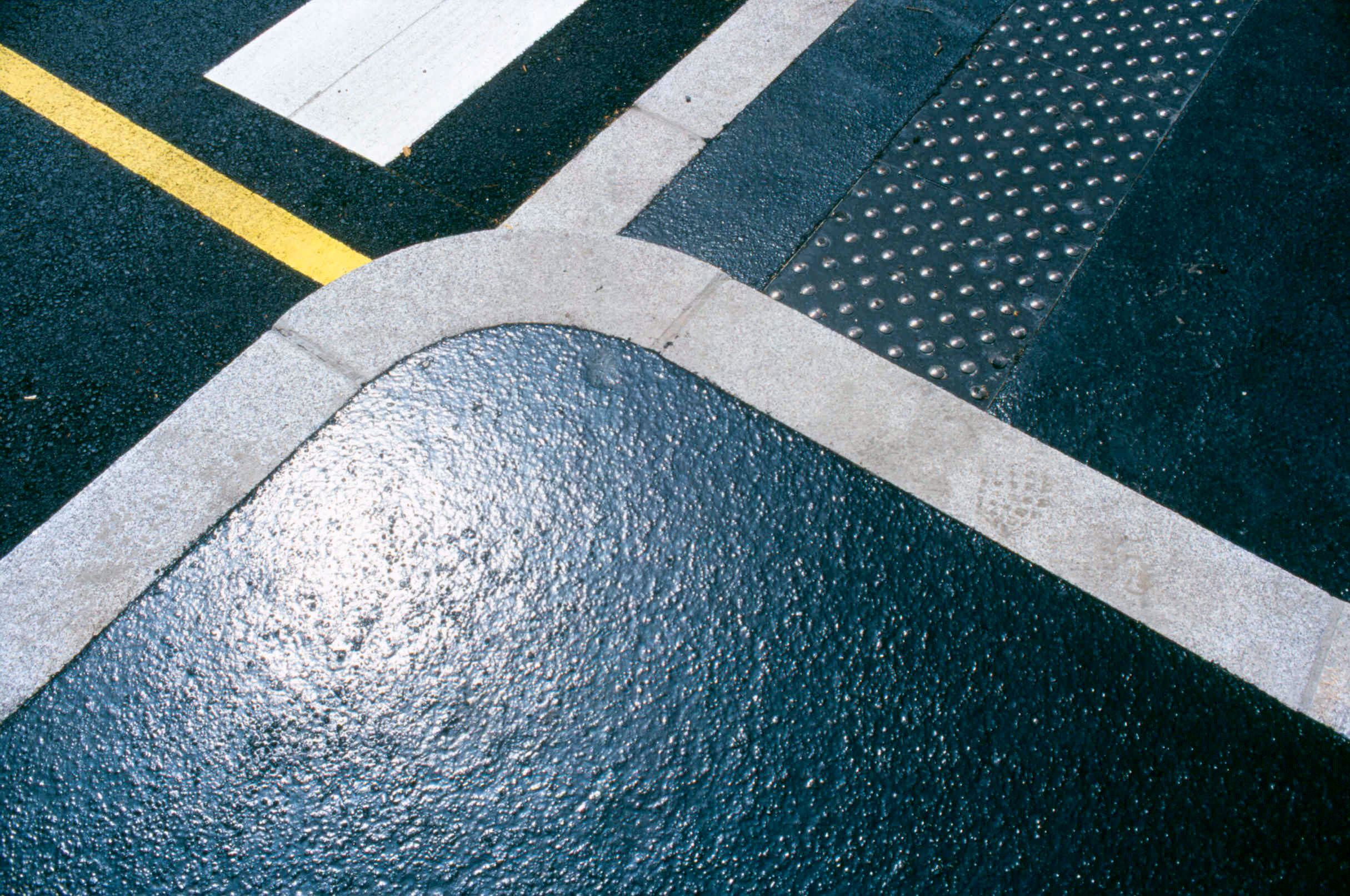 Les asphaltes en aménagement urbain | Éditions RGRA