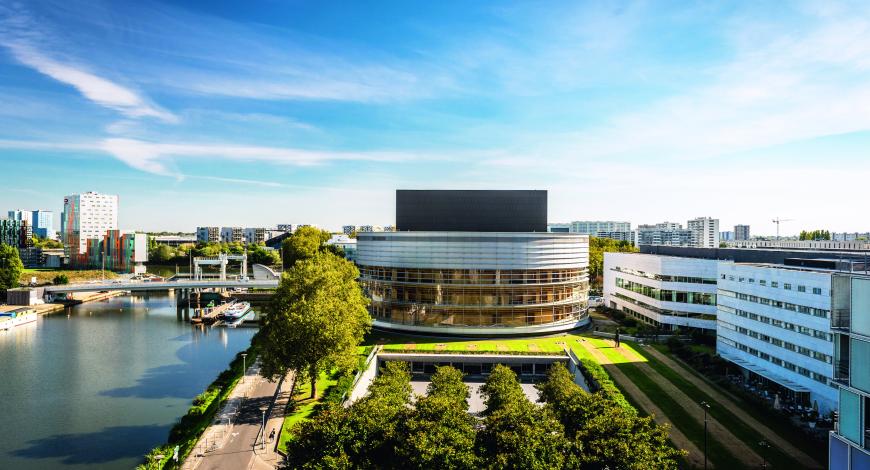 La Cité des congrès de Nantes accueille les JTR depuis le milieu des années 90.