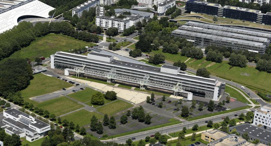 Vue aérienne de quelques bâtiments de l’université Gustave Eiffel.