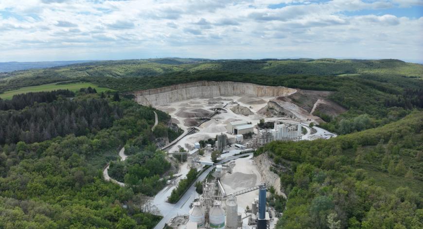 Vue globale d’un site de production de chaux