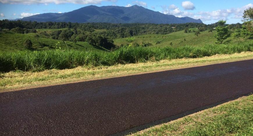 Enrobés bitumineux Downer, dans le Nord du Queensland.