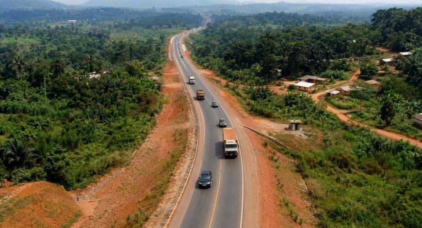 La Banque mondiale finance la modernisation du corridor routier Douala-Bangui à hauteur de 1,12 milliard de dollars