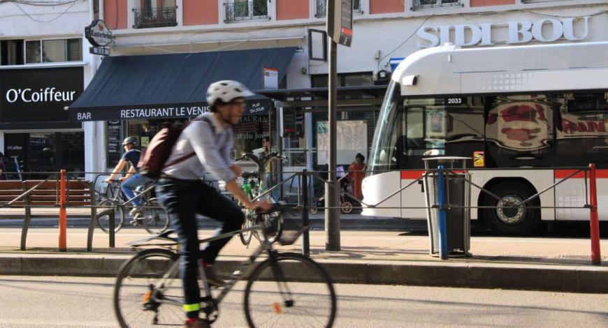 Le Cerema tire les enseignements de la mobilité dans les aires urbaines à l'appui des EMC² réalisées depuis 2021