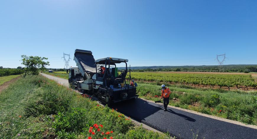 Réfection d’une voie verte près d’Uzès. 