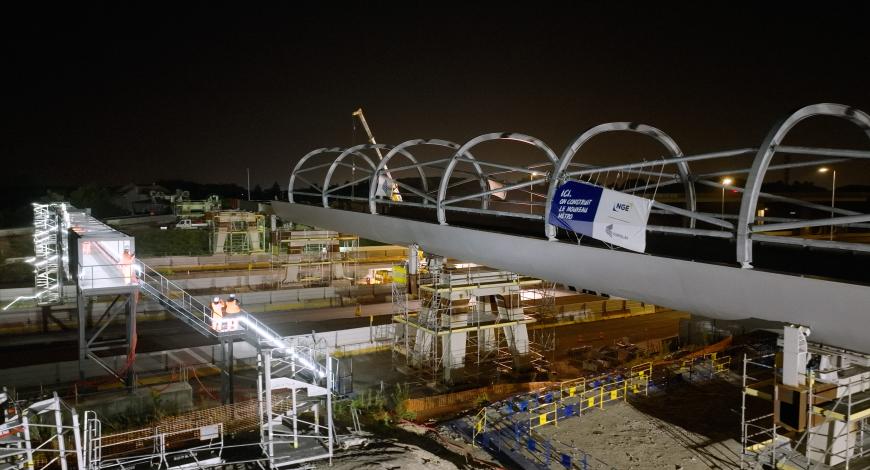 Grand Paris Express : un viaduc franchit les autoroutes A1 et A3 pour la ligne 17 Grand Paris Express : un viaduc franchit les autoroutes A1 et A3 pour la ligne 17