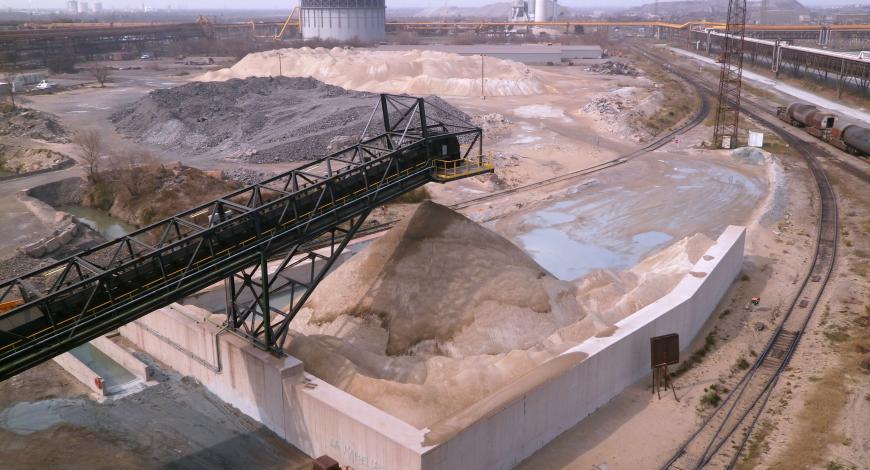 Le liant hydraulique Sidmix permet de valoriser le laitier de hauts fourneaux et le laitier d’aciérie en technique routière et en traitement des sols