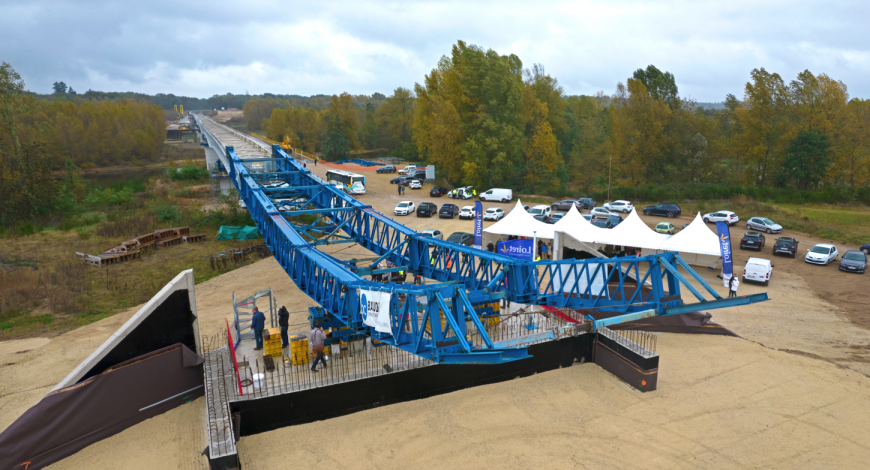 Jonction du nouveau pont sur la Loire