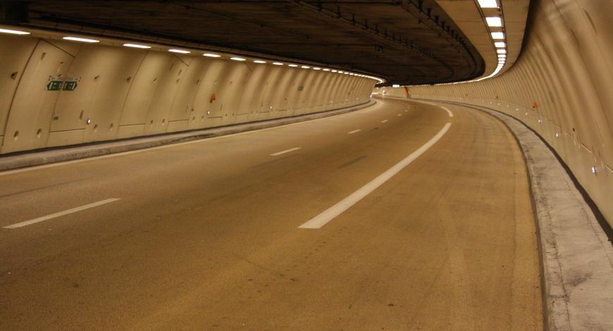 Tunnel de l'autoroute A86, situé entre Rueil-Malmaison et Jouy-en-Josas.