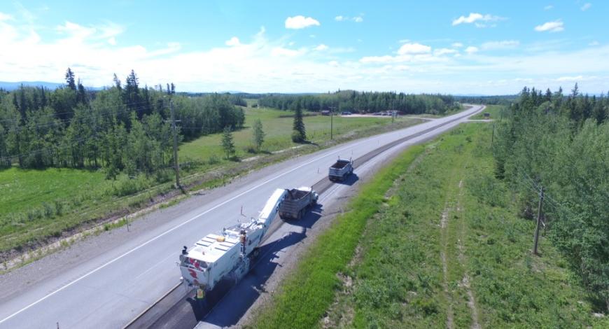  Peters Bros Construction est une entreprise de construction routière et de production d’enrobés canadienne