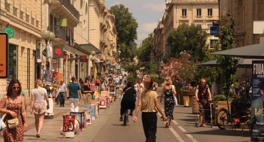 Les Français plébiscitent des aménagements piétons plus sûrs et accessibles Les Français plébiscitent des aménagements piétons plus sûrs et accessibles