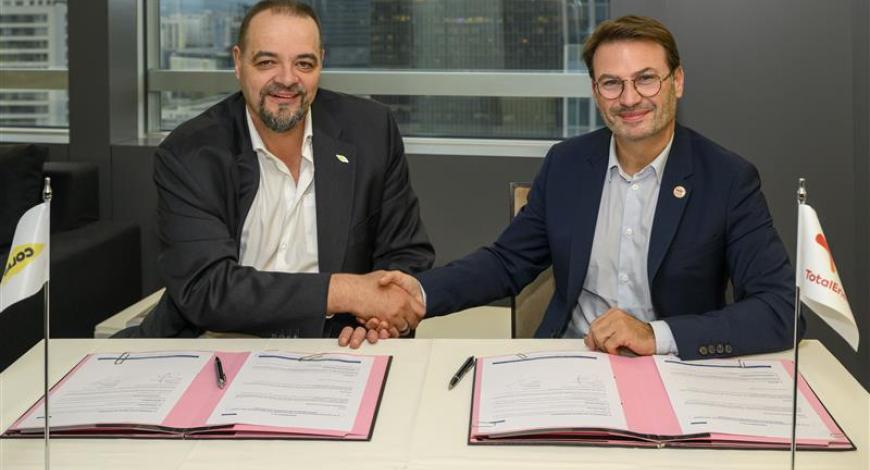 TotalEnergies et Colas renouvellent leur partenariat au service de la décarbonation des activités de construction TotalEnergies et Colas renouvellent leur partenariat au service de la décarbonation des activités de construction