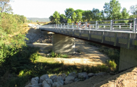 Le nouveau pont sur la déviation d’Aniane (vallée de l’Hérault).