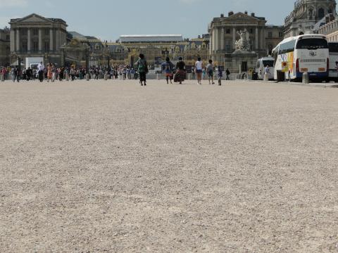 Héliocol sur le parvis du château de Versailles.