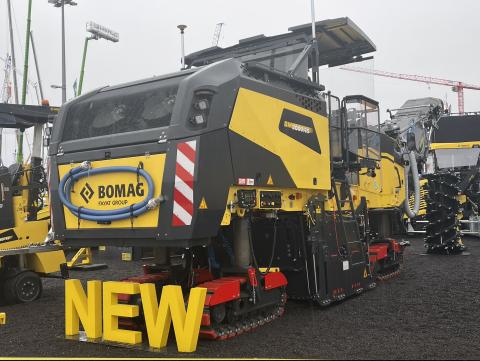 Avec la BM 2000/65, fraiser dans des virages serrés ou dans un rond-point ne pose aucun problème. Avec la BM 2000/65, fraiser dans des virages serrés ou dans un rond-point ne pose aucun problème.