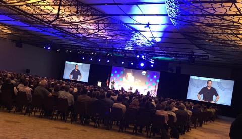 Présentation de Mike Rowe de l’émission « Dirty jobs ». Présentation de Mike Rowe de l’émission « Dirty jobs ».