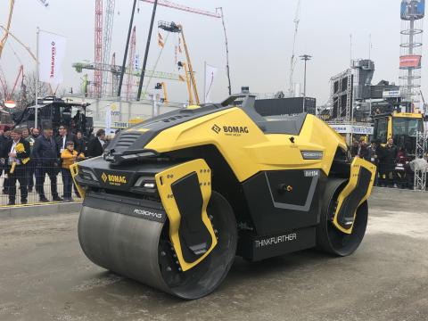 Le Robomag BW154 de Bomag. Le Robomag BW154 de Bomag.