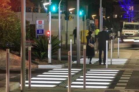 Le dispositif Flowell est asservi aux feux piétons sur 3 passages pour piétons. Le dispositif Flowell est asservi aux feux piétons sur 3 passages pour piétons.