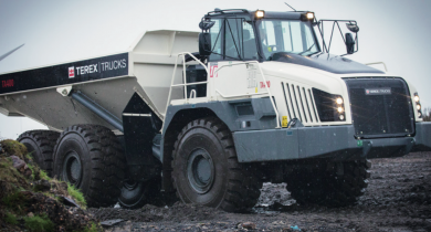 Le tombereau articulé Terex TA400, le plus gros modèle de la marque.