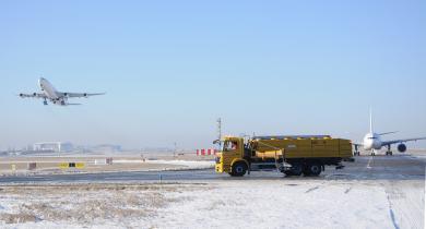  Opérations aériennes et aéroportuaires en conditions hivernales.
