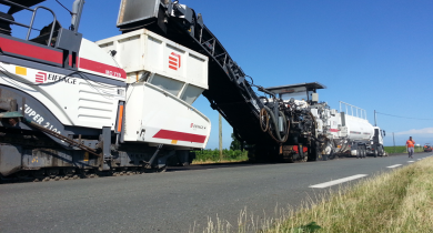 Chantier expérimental Recytal-ARM sur la RD 670 en Gironde (33).