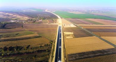 Vue d’ensemble de la grave traitée aux liants hydrauliques sur l’autoroute M30.