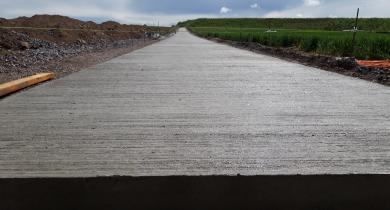 Béton de recyclés mixtes, après mise en oeuvre sur le chantier pilote du Ridias.