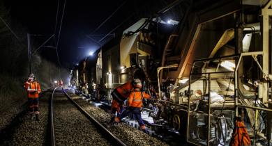 SNCF Réseau a attribué à ETF, filiale de Vinci Construction, le lot 4 du marché de régénération industrielle
