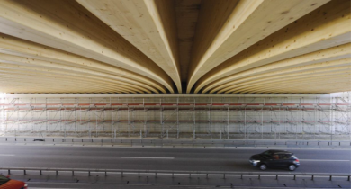 Pont en bois précontraint en Suisse : une innovation de Bouygues Construction